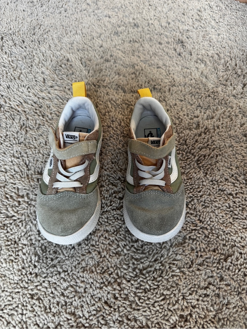 Vans Kids Green & Brown Canvas Suede Sneakers with Yellow Pull Tab